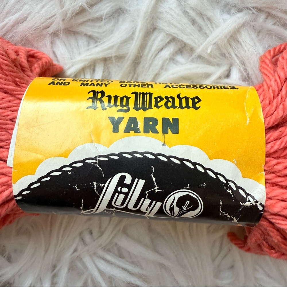 Vintage USA Lily Rug Cotton Yarn Coral color crochet knit ( 3 Skeins ) - Picture 4 of 8